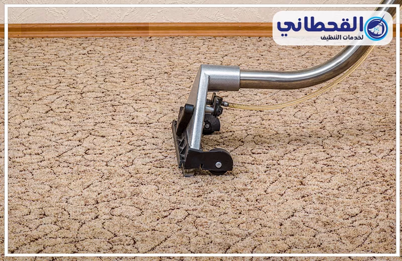 غسيل سجاد وموكيت بسيهات 0548145142 القحطاني تنظيف سجاد بيج باستخدام ماكينة غسيل مخصصة تمر فوق الألياف لإزالة الأوساخ والرواسب العالقة من السطح.